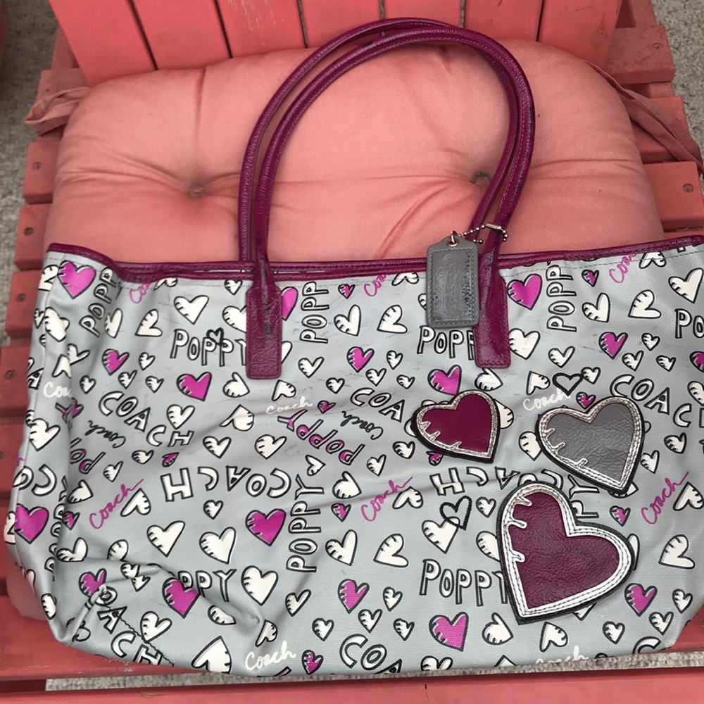 Poppy by coach